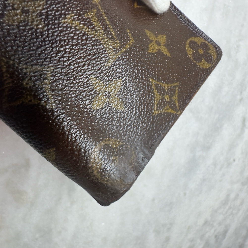 Louis Vuitton Monogram Bifold Wallet - Vintage 1994 - Picture 9 of 16